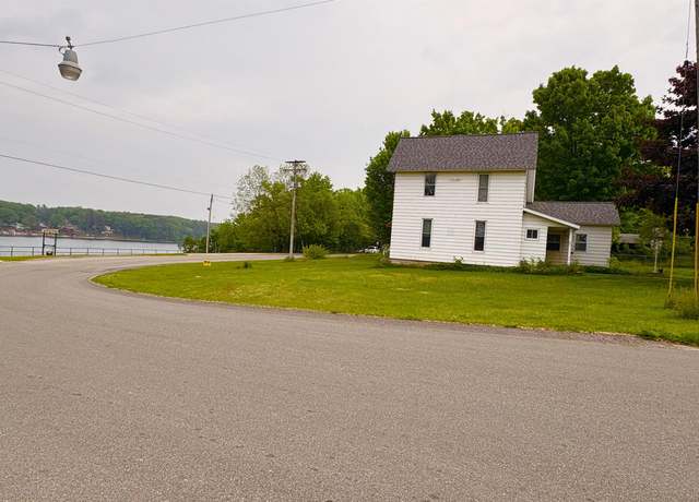 Property at Undisclosed address, Harrison, MI 48625, 4 beds, 1 bath