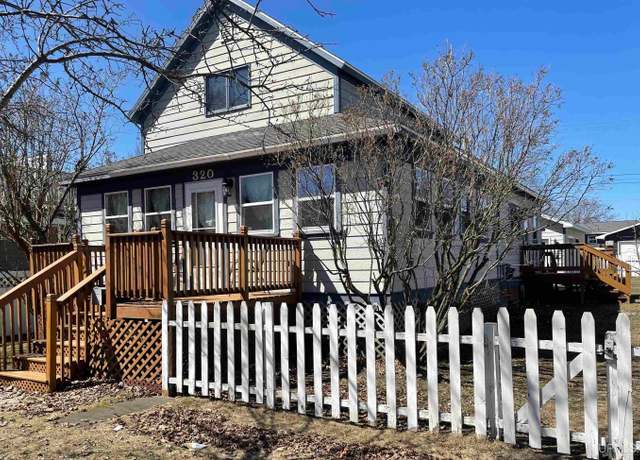Property at 320 Wisconsin Ave, Gladstone, MI 49837, 2 beds, 1.5 baths