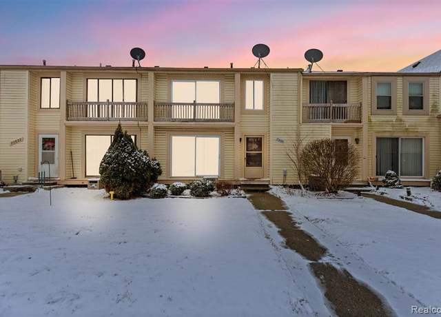 Property at 23616 MARLBOROUGH Dr, Clinton Township, MI 48036 1221, 2 beds, 1.5 baths