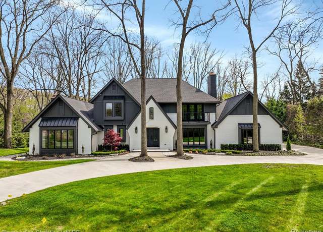 Property at 245 Chestnut Cir, Bloomfield Hills, MI 48304 2105, 3 beds, 5.5 baths