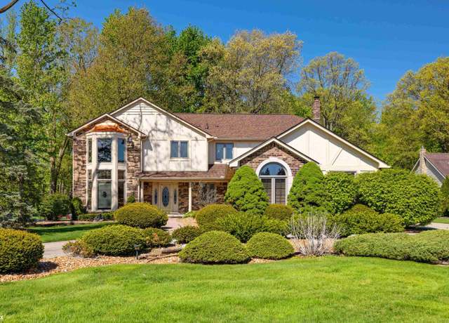 Property at 54445 Nottingham Ln, Utica, MI 48315, 4 beds, 3.5 baths