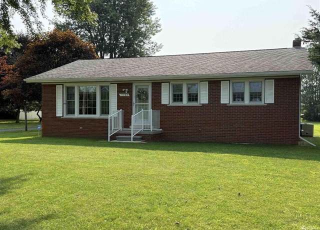 Property at 11595 Grafton Rd, Carleton, MI 48117, 3 beds, 1.5 baths
