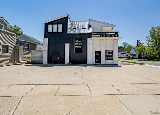 Property at 1026 STATE St, Port Huron, MI 48060 3063