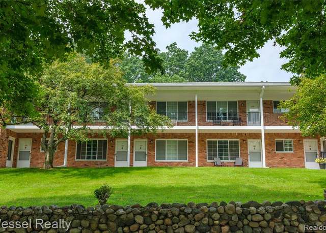 Property at 417 Prospect St #210, Romeo, MI 48065, 2 beds, 1 bath