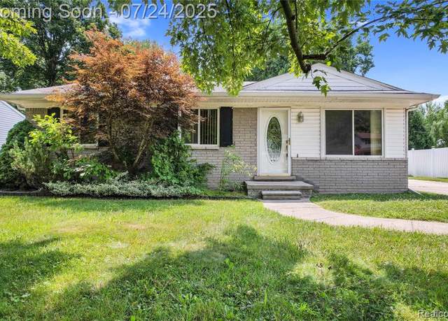 Property at 48118 Forbes St, Chesterfield, MI 48047, 3 beds, 1 bath