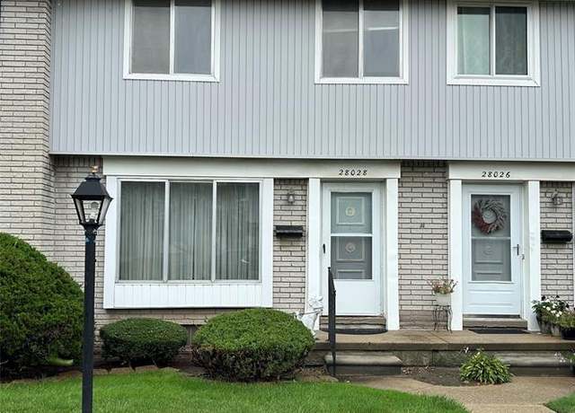 Property at 28028 Universal Dr, Warren, MI 48092 2428, 3 beds, 1.5 baths