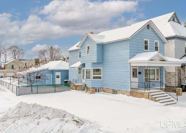 Property at 1019 S 1st Ave, Escanaba, MI 49829, 3 beds, 1 bath