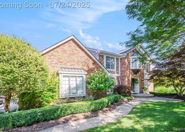 Property at 850 Box Canyon Ct, Rochester Hills, MI 48309 2328, 4 beds, 3.5 baths