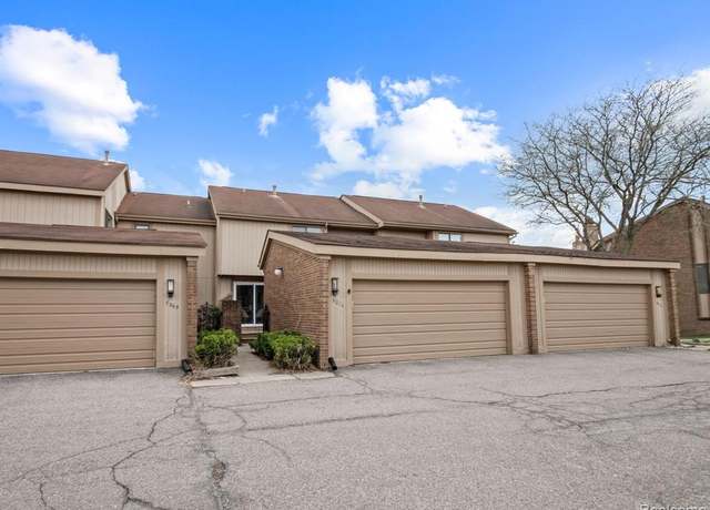 Property at 5271 WRIGHT Way, West Bloomfield, MI 48322 2116, 3 beds, 2.5 baths