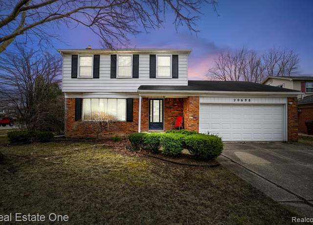 Property at 20698 COACHWOOD Rd, Riverview, MI 48193 7948, 4 beds, 1.5 baths
