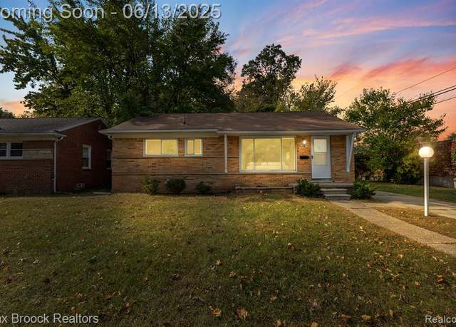 Property at 24811 SHERMAN St, Oak Park, MI 48237 1858, 3 beds, 1 bath