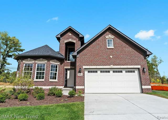 Property at 7842 Trailside Ct, West Bloomfield, MI 48323, 4 beds, 2.5 baths