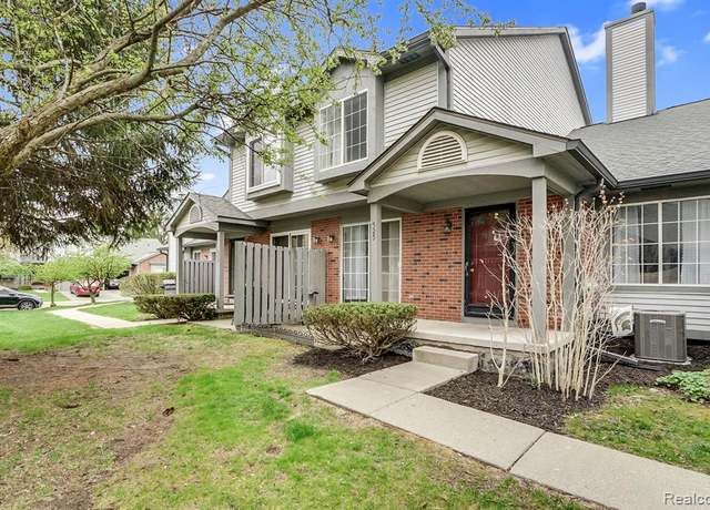 Property at 525 WINWOOD Cir, Walled Lake, MI 48390 3575, 2 beds, 1.5 baths