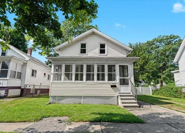 Property at 520 E 2nd St, Monroe, MI 48161 2089, 3 beds, 2 baths