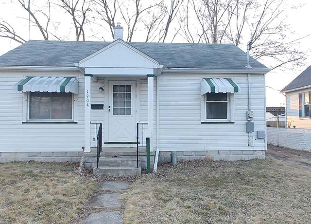 Property at 1904 Raymond St, Bay City, MI 48706, 2 beds, 1 bath