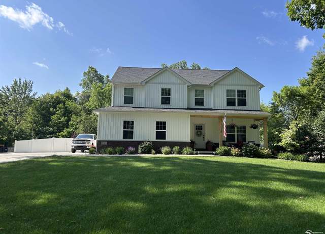 Property at 1725 Smith Rd, Temperance, MI 48182, 4 beds, 2.5 baths