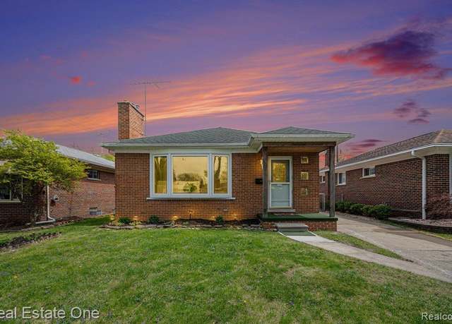 Property at 3913 LINCOLN Blvd, Dearborn Heights, MI 48125 2563, 3 beds, 2 baths