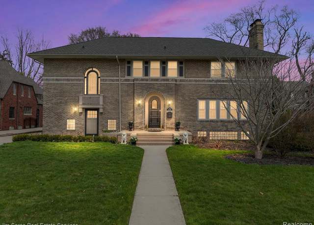 Property at 938 Balfour St, Grosse Pointe Park, MI 48230 1816, 5 beds, 4.5 baths