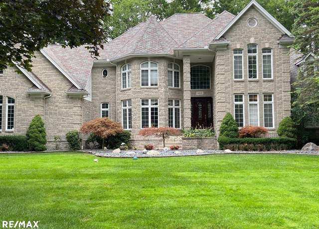 Property at 14621 Towering Oaks Dr, Shelby Twp, MI 48315, 4 beds, 5 baths