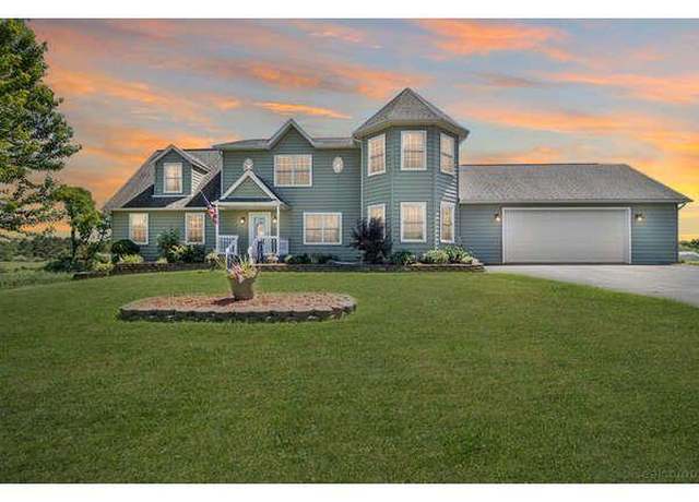 Property at 1090 E Jones Rd, Howell, MI 48855 9825, 4 beds, 2.5 baths