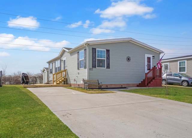 Property at 33006 Primrose Ct, New Haven, MI 48048, 3 beds, 2 baths