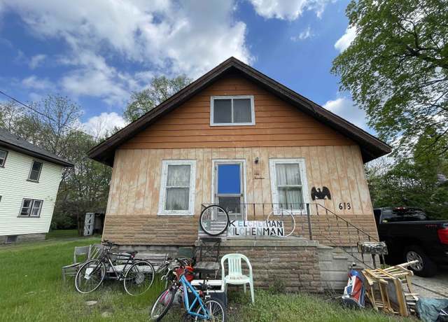 Property at 613 E Buttles St, Midland, MI 48640, 3 beds, 1 bath