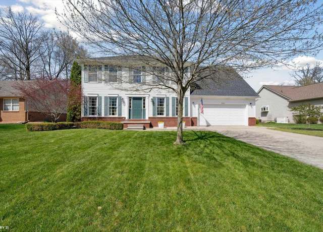 Property at 1962 S Delano St, Saint Clair, MI 48079, 3 beds, 2.5 baths