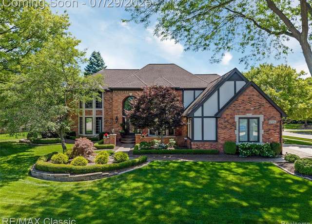 Property at 12216 Deer Creek Run, Plymouth, MI 48170 2864, 4 beds, 3.5 baths