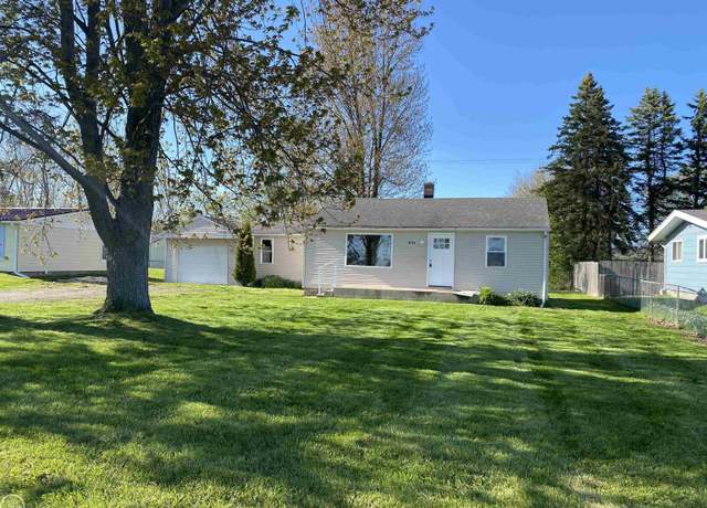 Property at 4014 Keewahdin Rd, Fort Gratiot, MI 48059, 3 beds, 1 bath