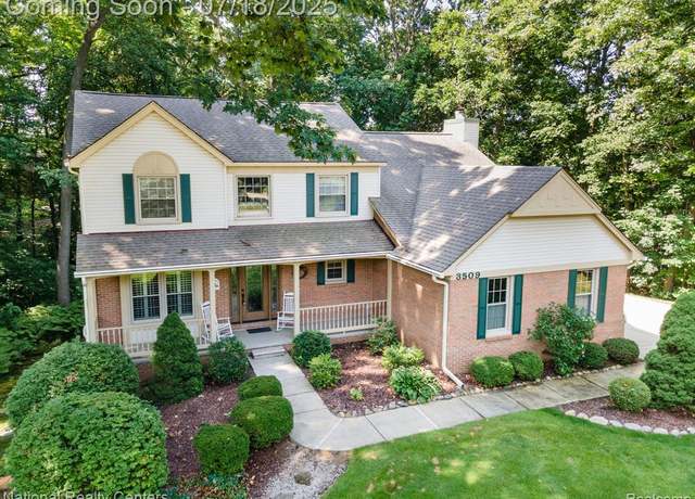 Property at 3509 Discus Ct, Lake Orion, MI 48360 2497, 4 beds, 2.5 baths