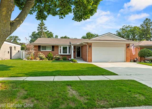 Property at 33026 Allen St, Livonia, MI 48154 4100, 3 beds, 2.5 baths