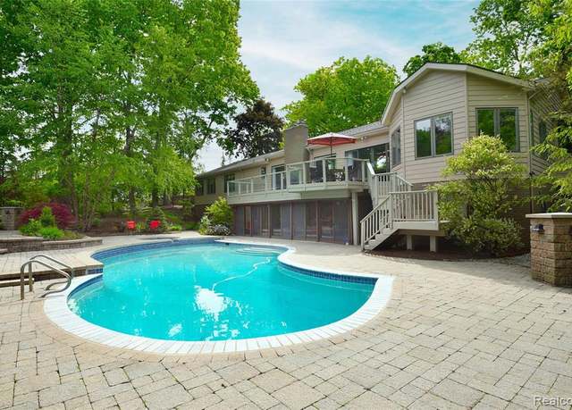 Property at 4681 Cove Rd, West Bloomfield, MI 48323 3603, 4 beds, 4.5 baths
