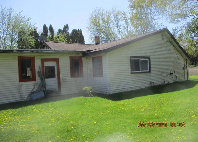 Property at 5472 Kasemeyer Rd, Bay City, MI 48706, 2 beds, 1 bath