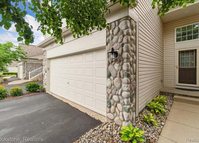 Property at 519 Dockside Cir, Holly, MI 48442 2026, 2 beds, 2.5 baths