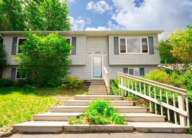 Property at 1242 Cerro Dr, Traverse City, MI 49696, 4 beds, 2 baths
