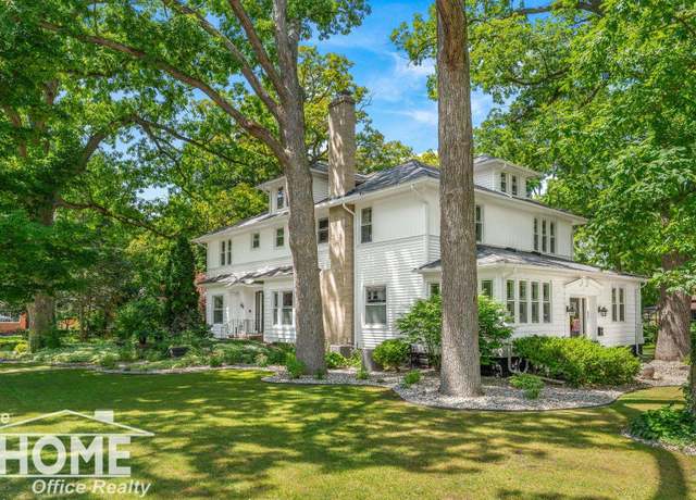 Property at 601 Ada St, Owosso, MI 48867, 6 beds, 3.5 baths