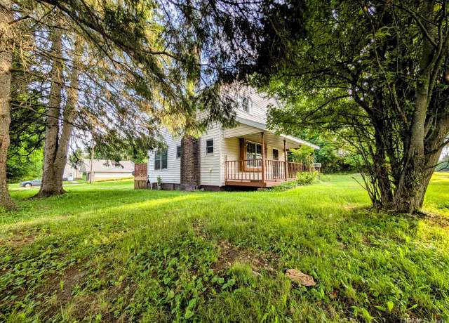 Property at 314 Cherry St, Iron River, MI 49935, 4 beds, 1.5 baths