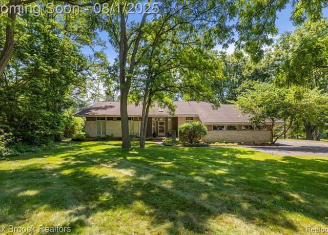 Property at 45167 9 Mile Rd, Novi, MI 48167 9779, 3 beds, 2.5 baths