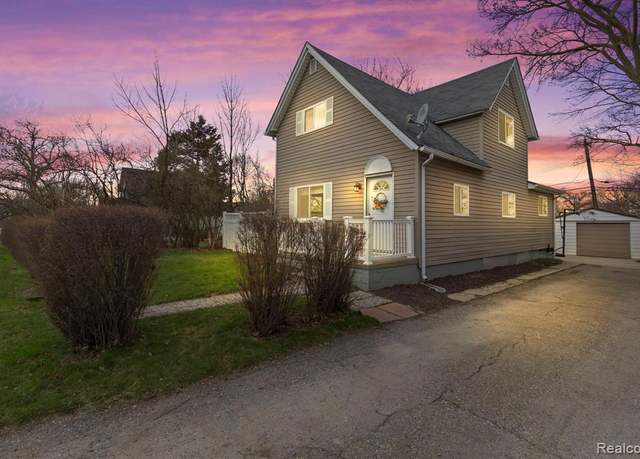 Property at 30 CLOVERPORT Ave, Rochester Hills, MI 48307 2709, 2 beds, 2 baths
