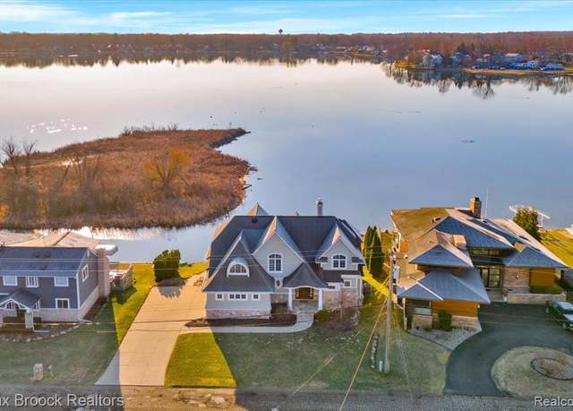 Property at 1365 KESSLER Ave, Waterford, MI 48328 4753, 4 beds, 5.5 baths