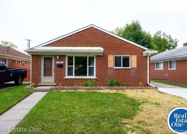 Property at 7952 Elm St, Taylor, MI 48180 2217, 3 beds, 1 bath