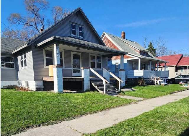 Property at 801 Marchand St, Bay City, MI 48706, 4 beds, 1.5 baths