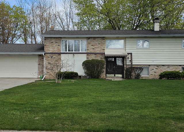 Property at 1720 kaczmarek Dr, Essexville, MI 48732-9721, 3 beds, 2.5 baths