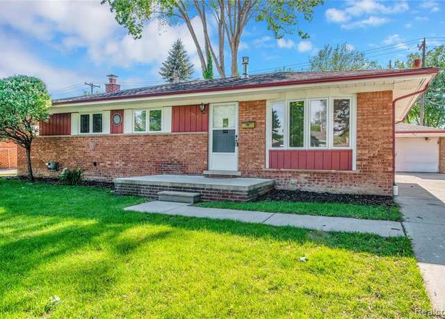 Property at 32601 Grinsell Dr, Warren, MI 48092 3105, 3 beds, 2 baths