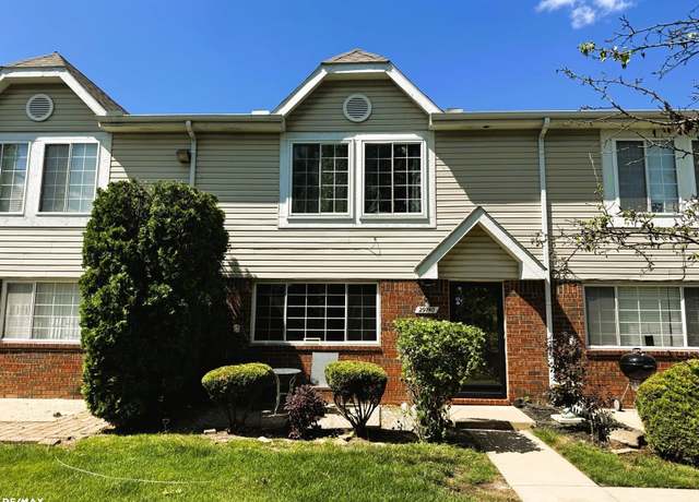 Property at 29740 Amy Ln, Chesterfield Twp, MI 48047, 2 beds, 1.5 baths