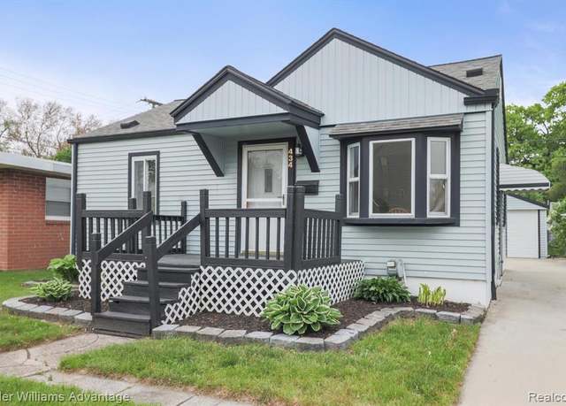 Property at 434 E WOODWARD HEIGHTS Blvd, Hazel Park, MI 48030 1445, 2 beds, 1 bath