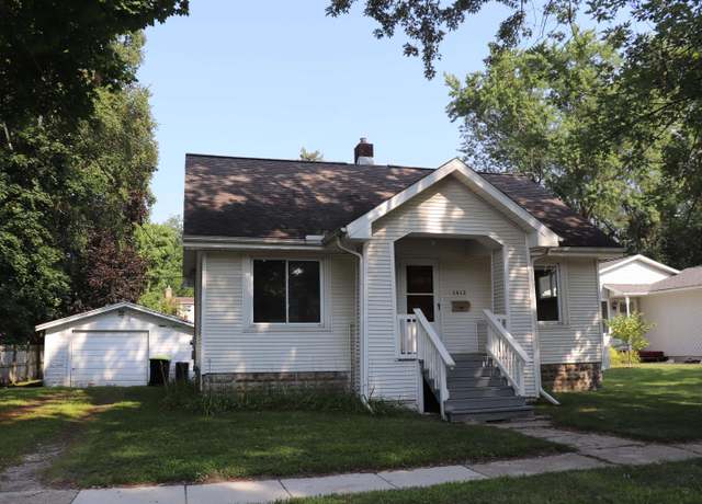 Property at 1413 Mill St, Midland, MI 48640, 2 beds, 1.5 baths