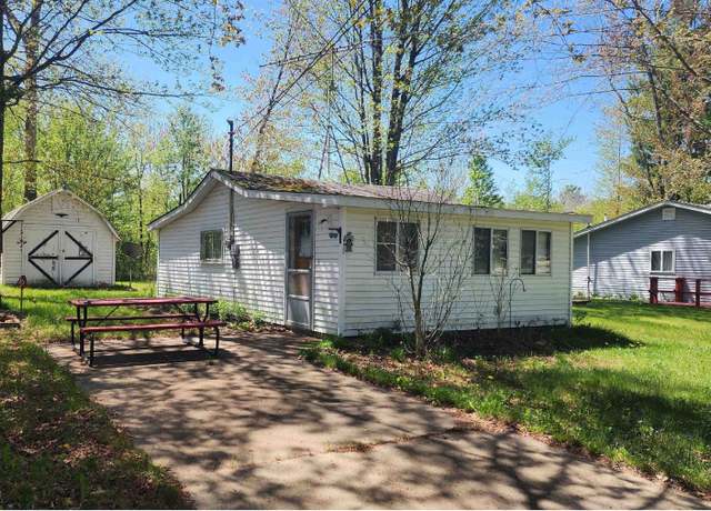 Property at 4226 Southwood Dr, Harrison, MI 48625, 1 bed, 1 bath