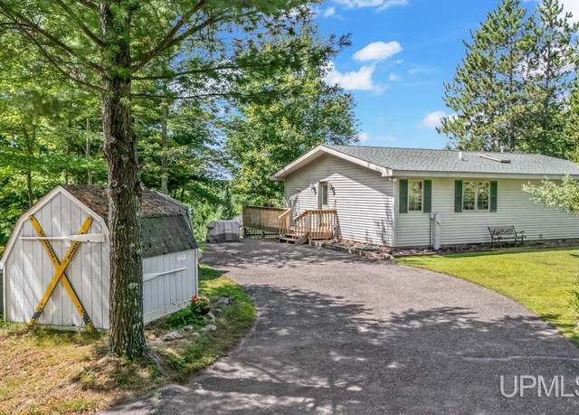 Property at 2015 N Cosgrove Lake Rd, WI 54121, 2 beds, 1.5 baths