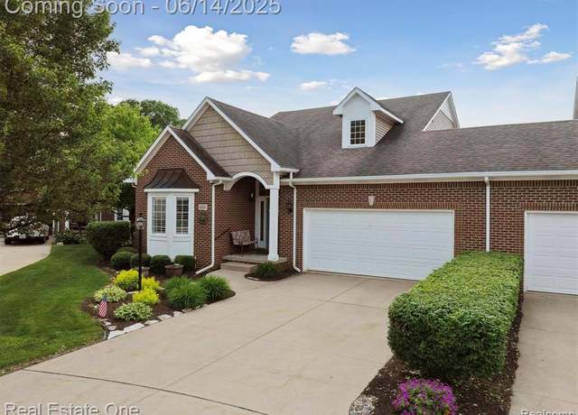 Property at 446 Delmar Ct, Highland, MI 48357 4790, 3 beds, 3.5 baths